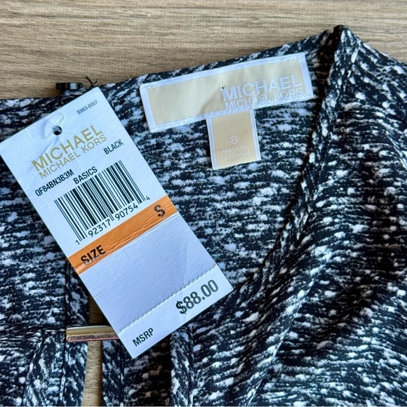 Michael Kors Bell Sleeve Keyhole Neck Cut Out Black Blouse Size S - Picture 4 of 11